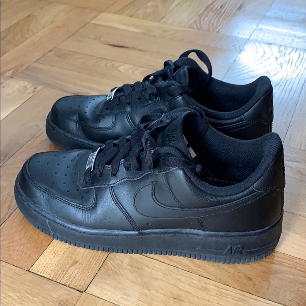 Nike Air Force One in Black size 8